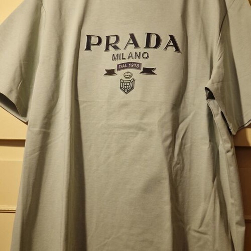 Prada men's t-shirt new, size L
