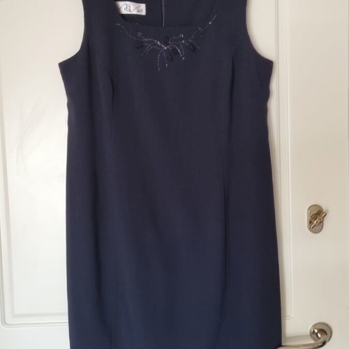 Dress like new in excellent condition