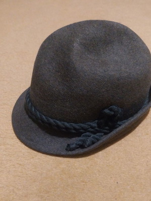 Authentic Tyrolean hat new, khaki felt