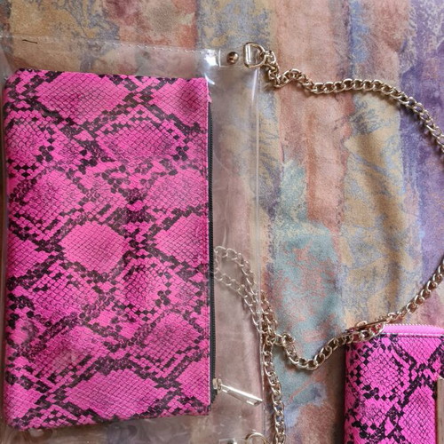Bag with matching wallet like new, pink