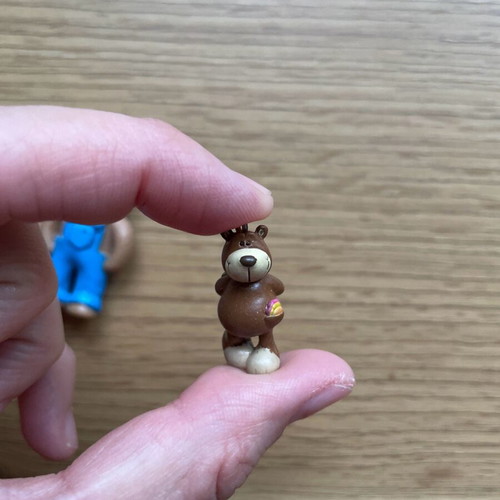 Kellogg’s Teddy Dad Bear 1995 figure used with small Nici bear gift