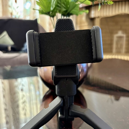 Mobile Tripod like new, suitable for selfies and videos