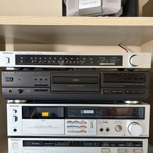 Technics ηχοσύστημα μεταχειρισμένο, 7 τεμάχια με ενισχυτή και πικάπ
