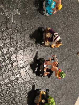 4 90s skaters figures, pack