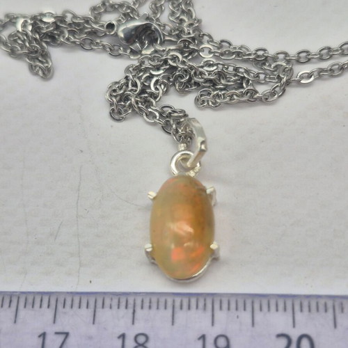 Ethiopian Opal Silver 925 Necklace new, 7 carat gemstone
