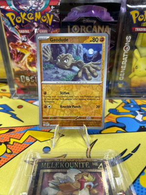 Pokemon card Reverse Holo Geodude σε θήκη