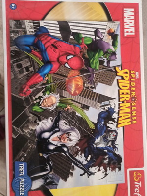 Marvel Heroes puzzle 260 pieces used