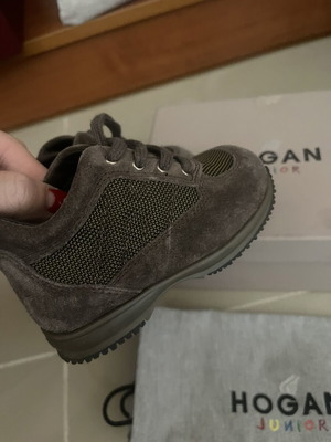 Hogan kids shoes size 20 like new