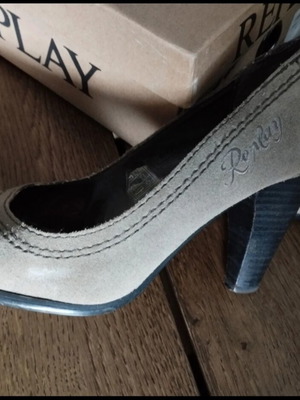 Replay suede pumps like new, genuine leather, satin detail