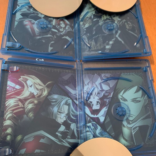 Trinity Blood Blu-Ray Box Set with Artbook, complete series like new