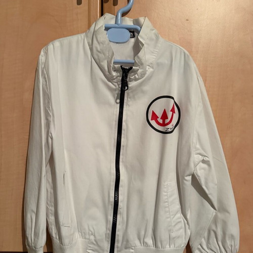 Zhebu Junior Department white kids jacket like new, age 10