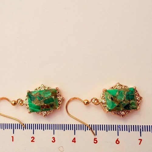 Vintage Slevori 925 gold-plated earrings with green stones like new
