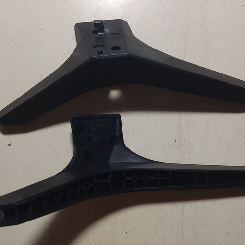 Base P34T288601202A L/R for LG 32LJ500 32LJ519 like new