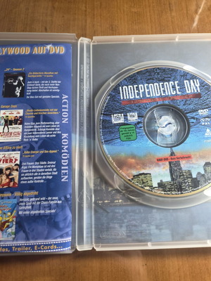 Independence Day Extended Version DVD like new, sci-fi adventure