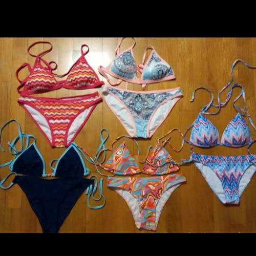 Bikini sets Temu size S like new, pack of 5 colorful swimsuits