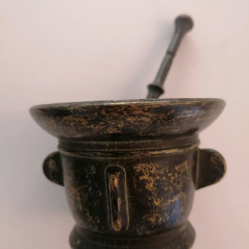 Small bronze mortar like new for decoration or use