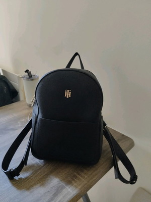 Σακίδιο Tommy Hilfiger σαν καινούριο