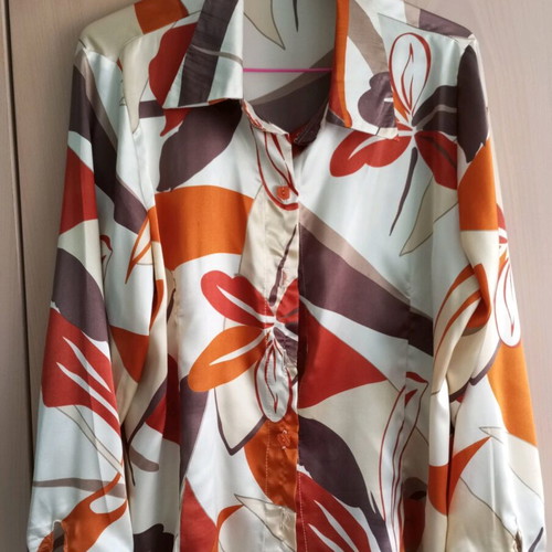 Women's satin floral shirt like new, beige and brown