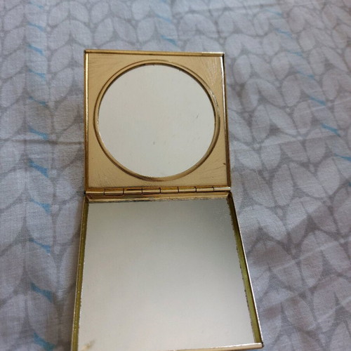 Gold Compact Mirror like new