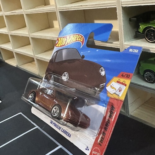 Hotwheels 1996 Porsche Carrera new, sealed