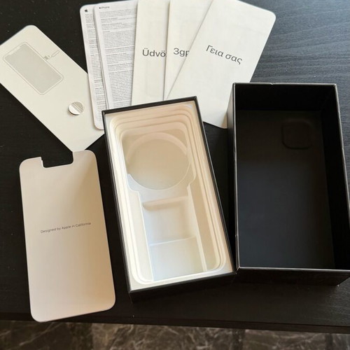 iPhone 11 Pro Max box like new