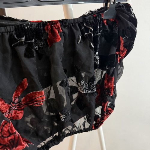 Strapless Top mya collection medium large, like new, black and red