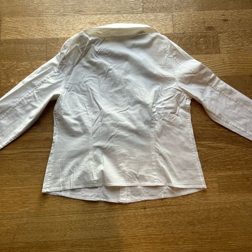 White shirt size S like new