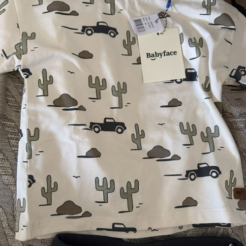 Babyface set new, t-shirt and shorts size 86 (12-18 months)