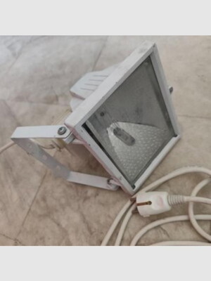 Iodine Halogen Floodlight XT-500 500W used with lamp and 4m cable