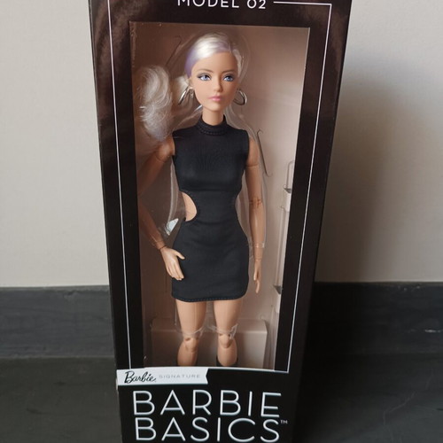 Barbie Basics Model 2 new