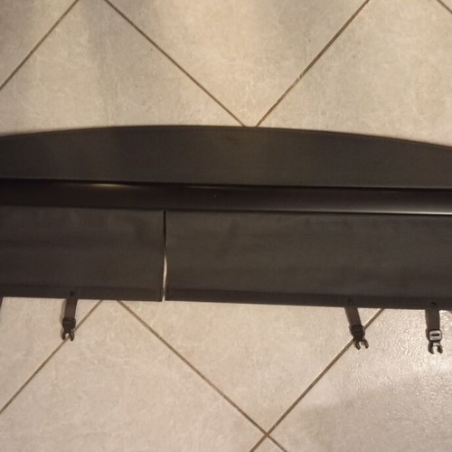 Toyota Rav4 2010 trunk cover like new