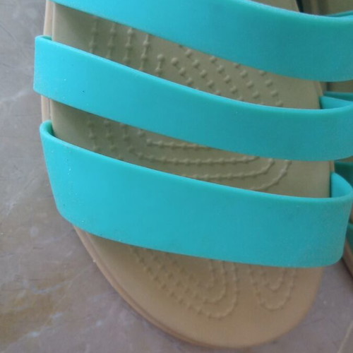 Crocs Tulum Strappy Sandals like new, mint color, size W7 (37-38)