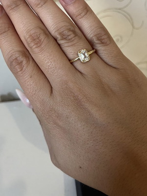 Gold Type Ring like new