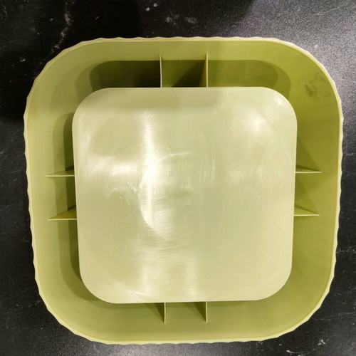 Dog water bowl like new without leaks