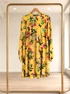 Floral dress with long sleeves, high neck and back opening like new