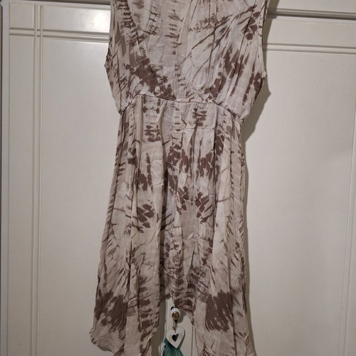 Wrap dress like new, beige and brown, size L
