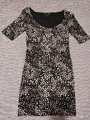 H&M Mini Dress Like New With Short Sleeve