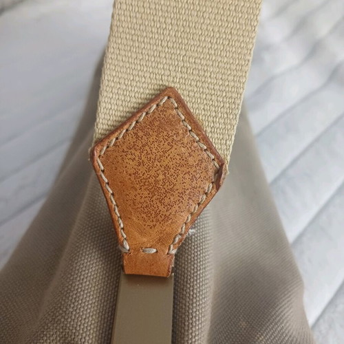 Miu Miu handbag like new, beige