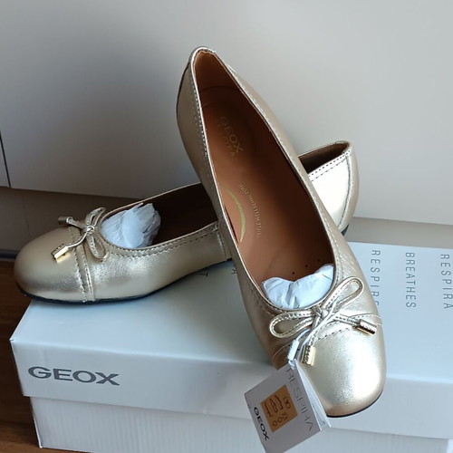 Geox ballerinas gold new, size 38