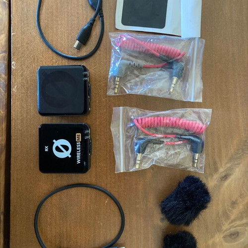 Rode Wireless ME wireless microphone like new with accessories