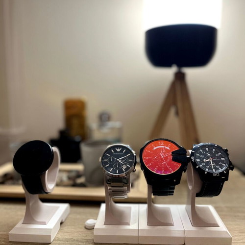 Watch stand new for 4 watches in beige-white color