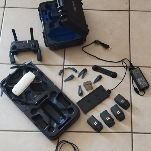 Dji Spark drone like new with 4 batteries