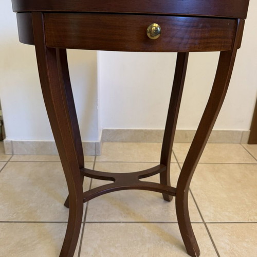 Oval solid wood coffee table with drawer