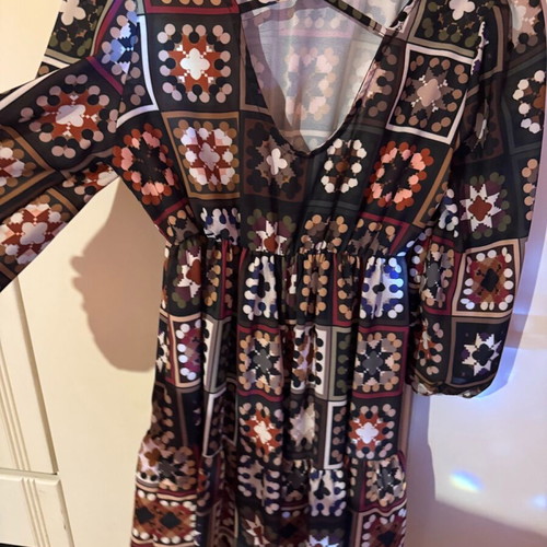 Mini dress with geometric pattern very good condition, brown multicolor