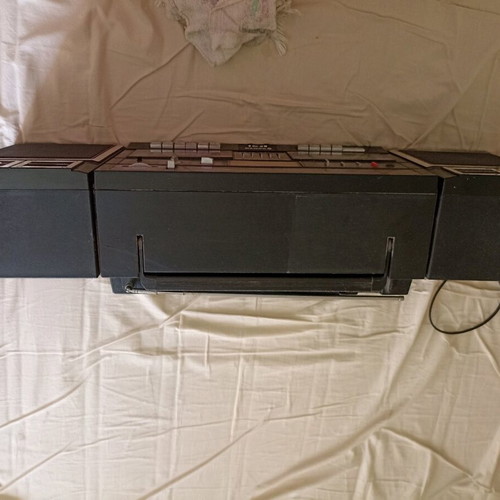 Boombox SANYO S1037N vintage sound system used
