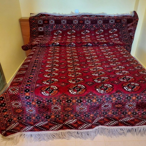 Handmade wool rug from Turkmenistan, like new, 4.3x2.3 m
