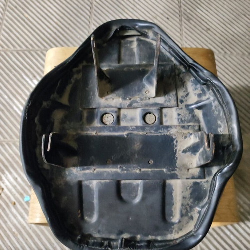 Seat for Honda Z50J zetaki like new with small tear