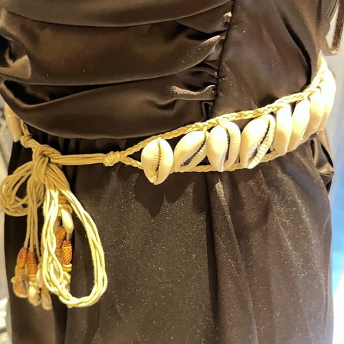 Summer belt with shells new, beige adjustable