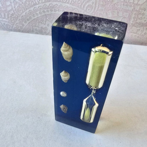 Decorative hourglass like new