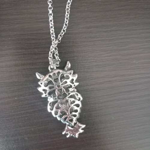 Owl pendant like new with rhinestones silver